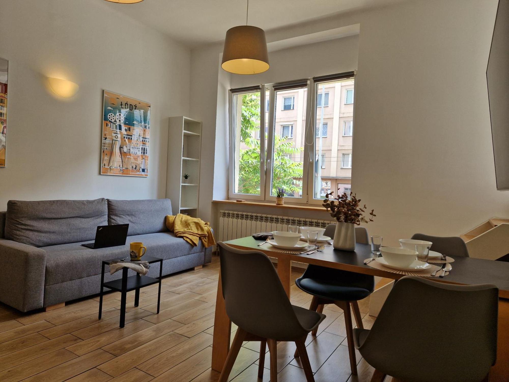 Pomorska 82 Centrum Netflix *