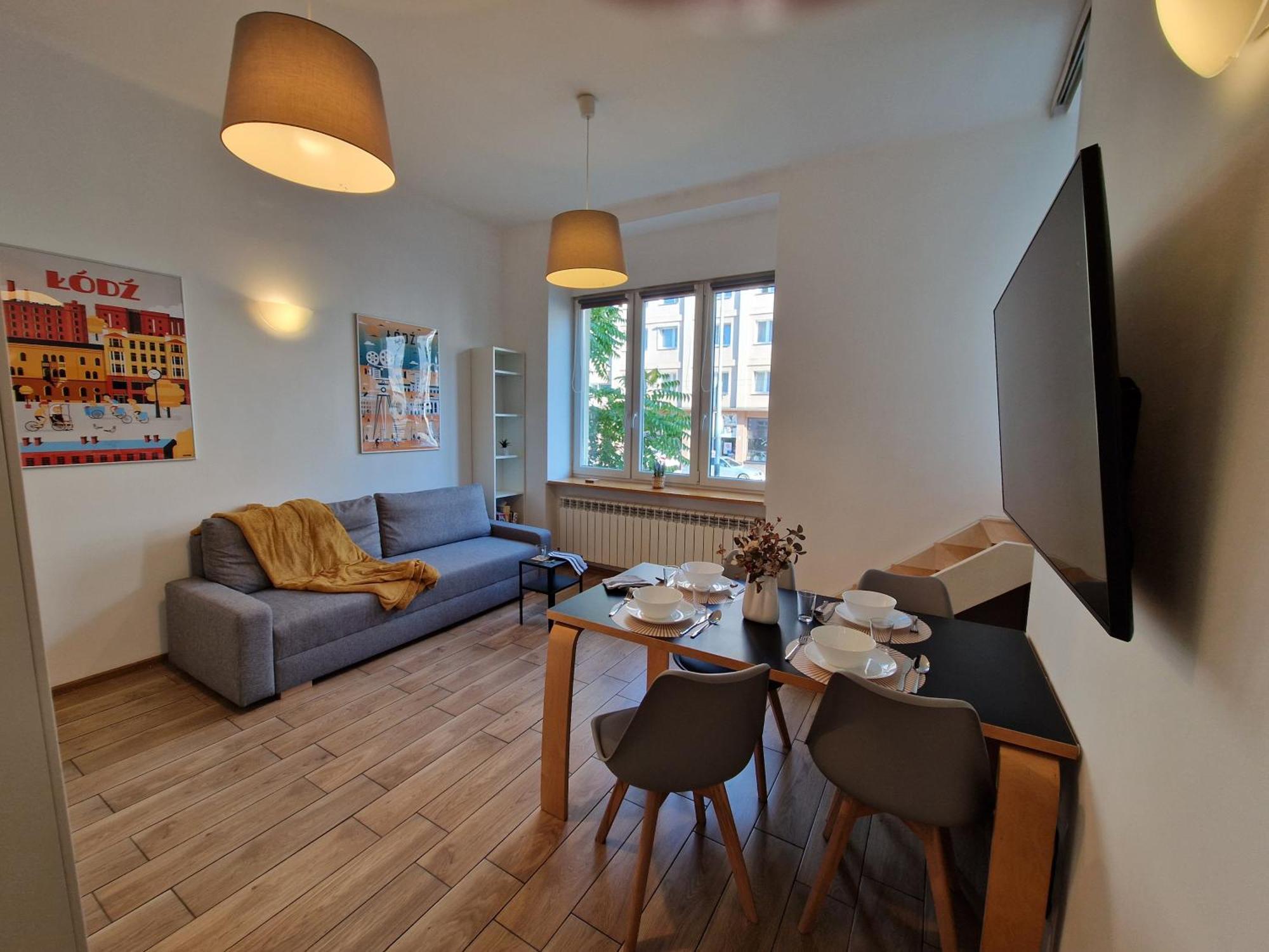 Pomorska 82 Centrum Netflix * Lodz (Lodz)